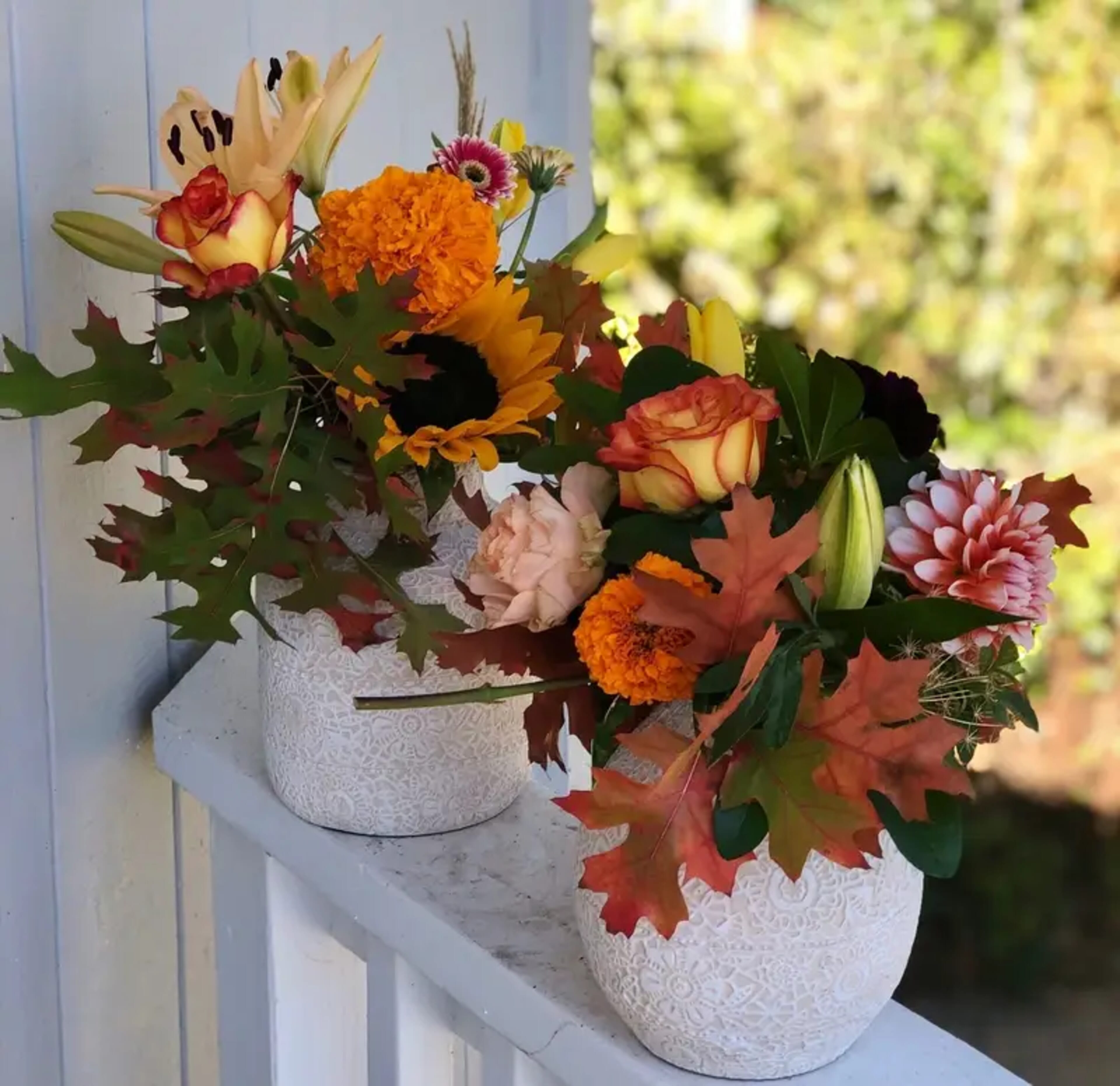 Amy & Santiago wedding flowers by Frangipani Florist, photo 4 of 13