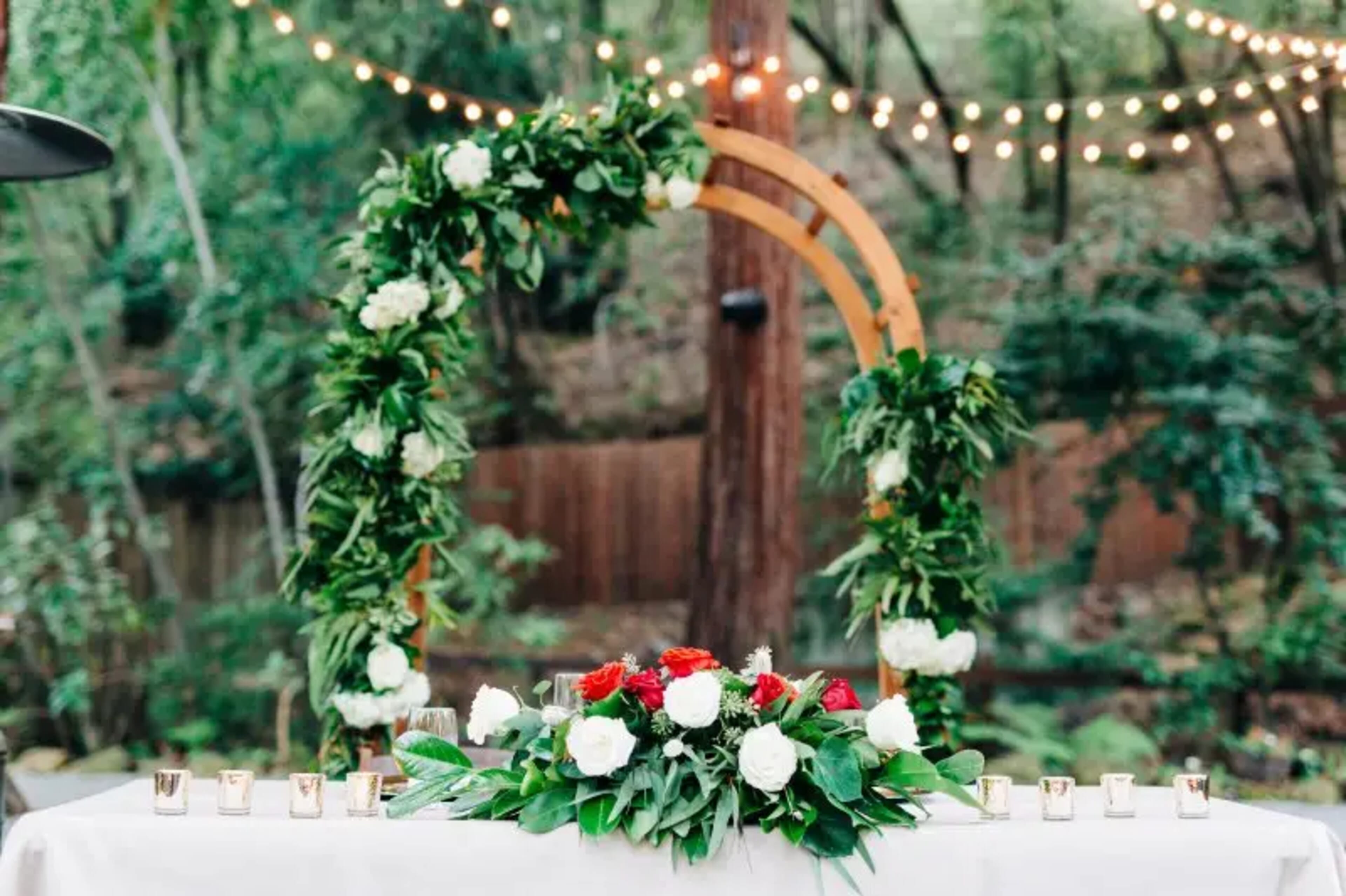 Emily & Romair wedding flowers by Frangipani Florist, photo 10 of 12
