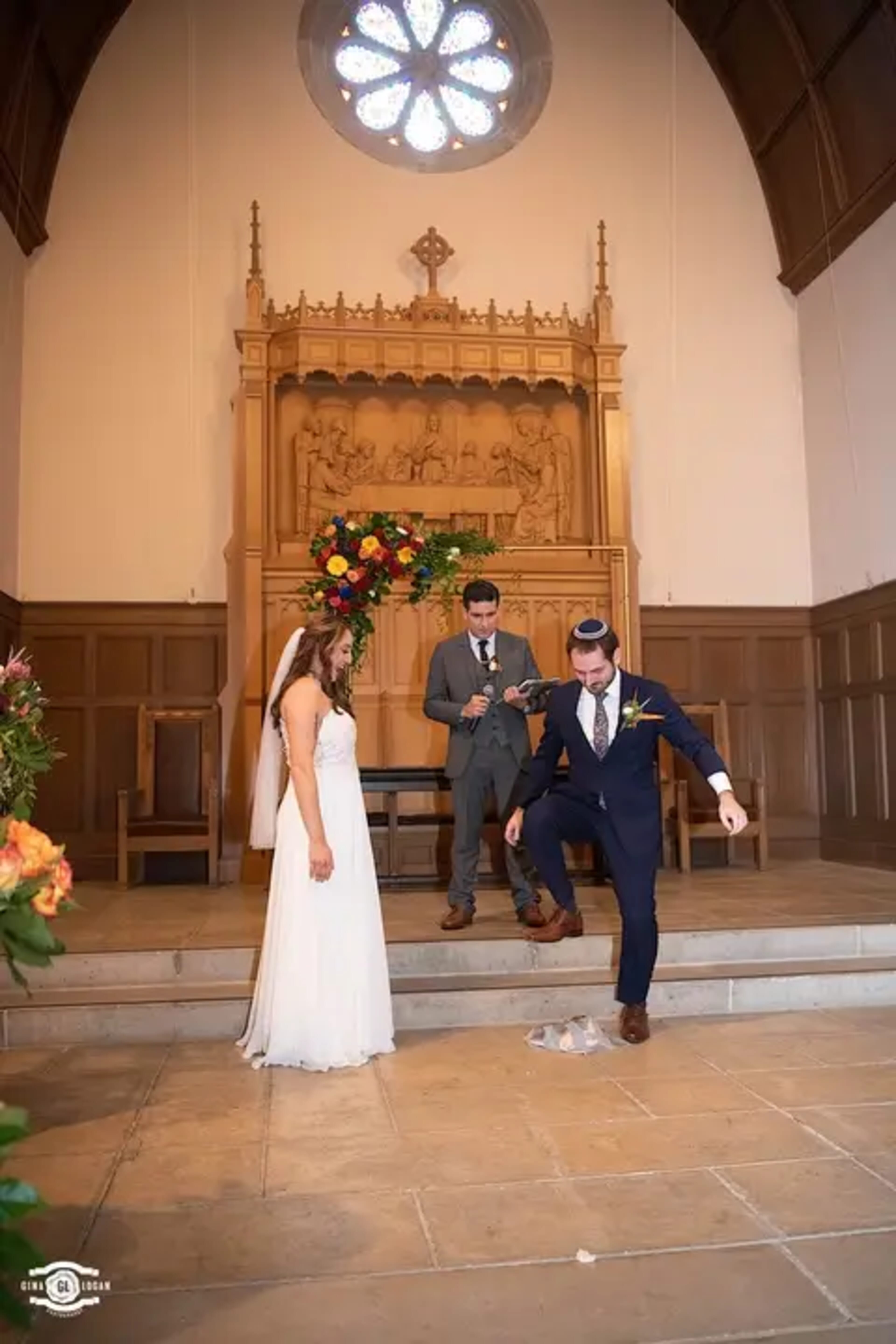 Eric & Kelsey wedding flowers by Frangipani Florist, photo 13 of 19