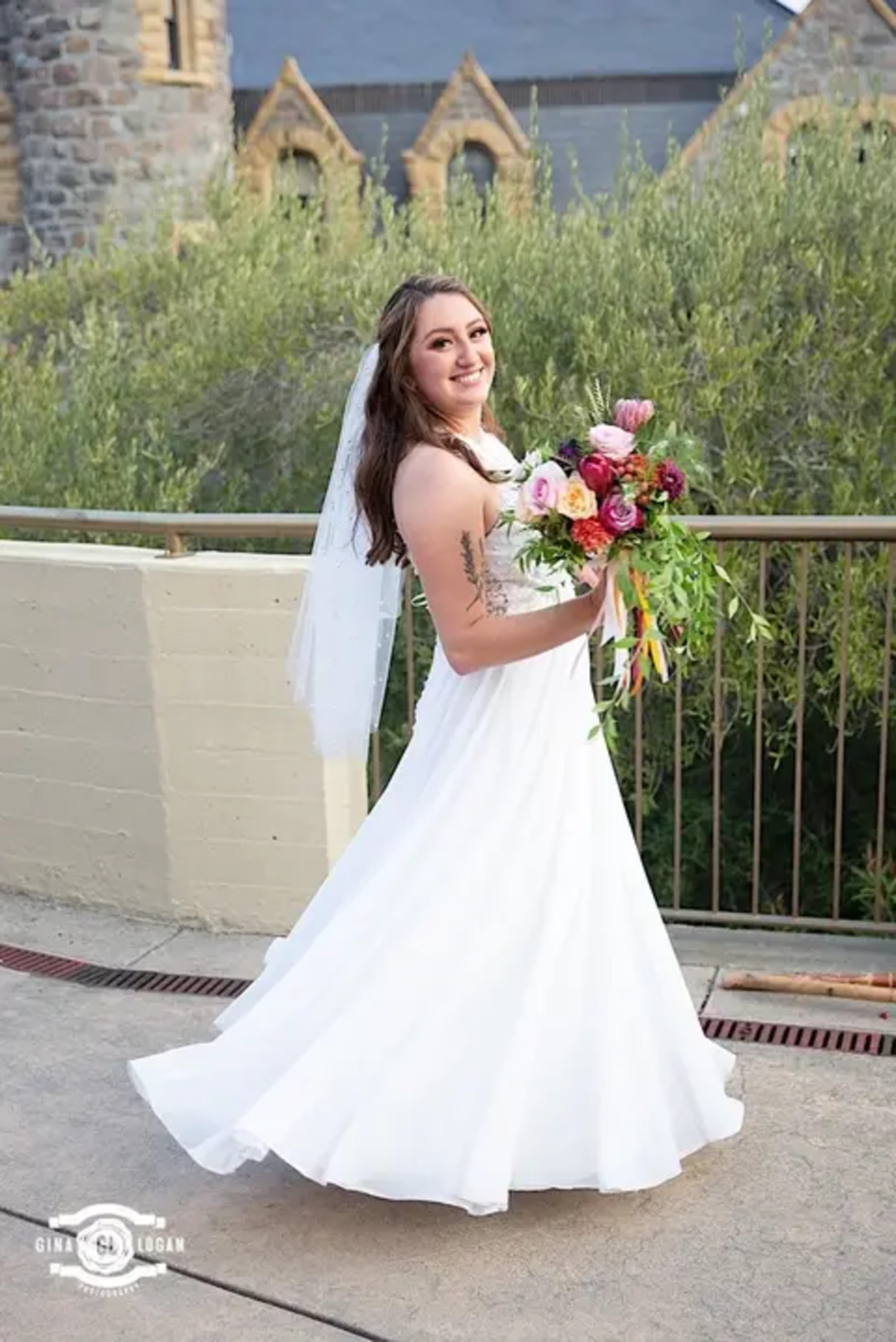 Eric & Kelsey wedding flowers by Frangipani Florist, photo 16 of 19