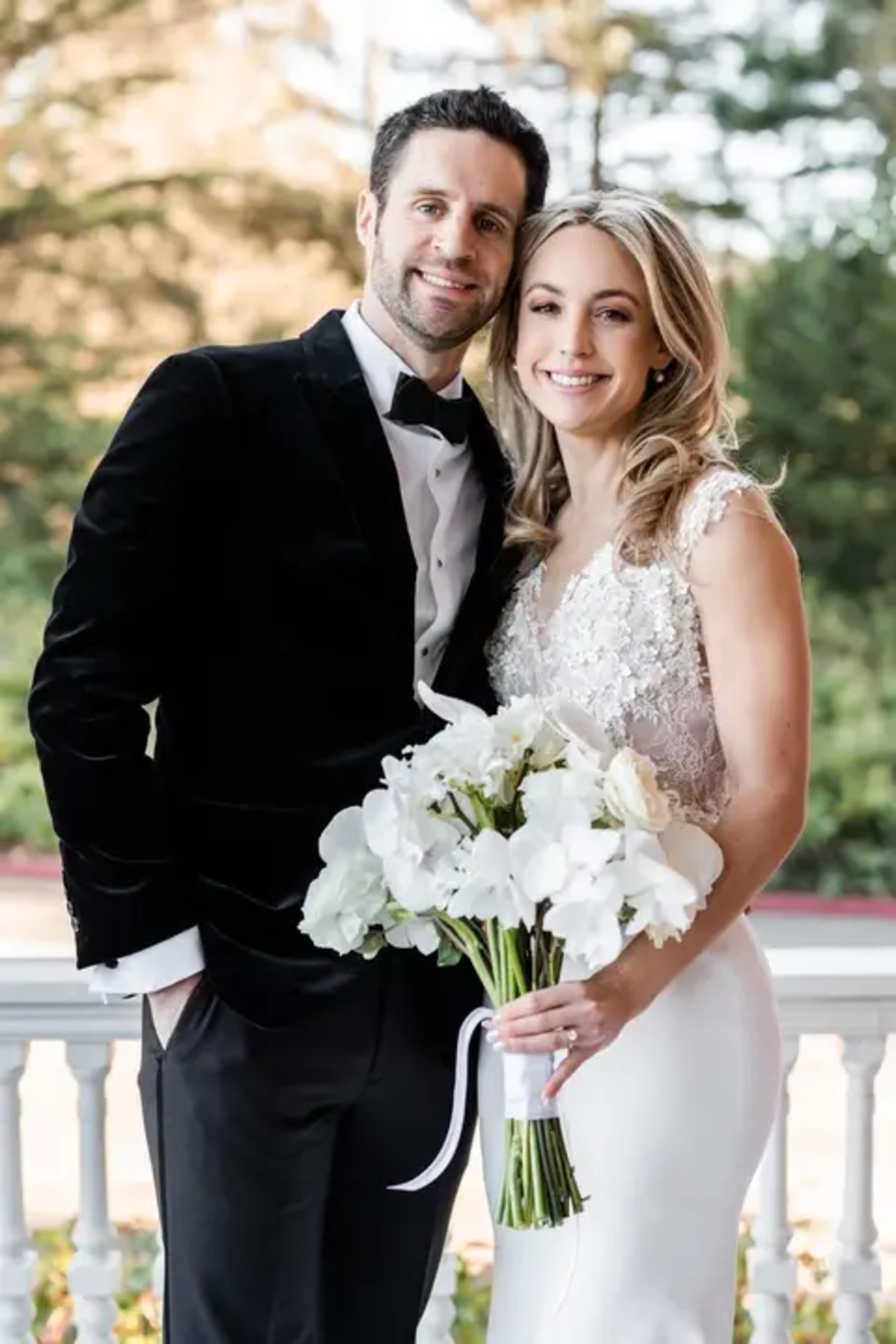 Hannah & Peter wedding flowers by Frangipani Florist, photo 3 of 27
