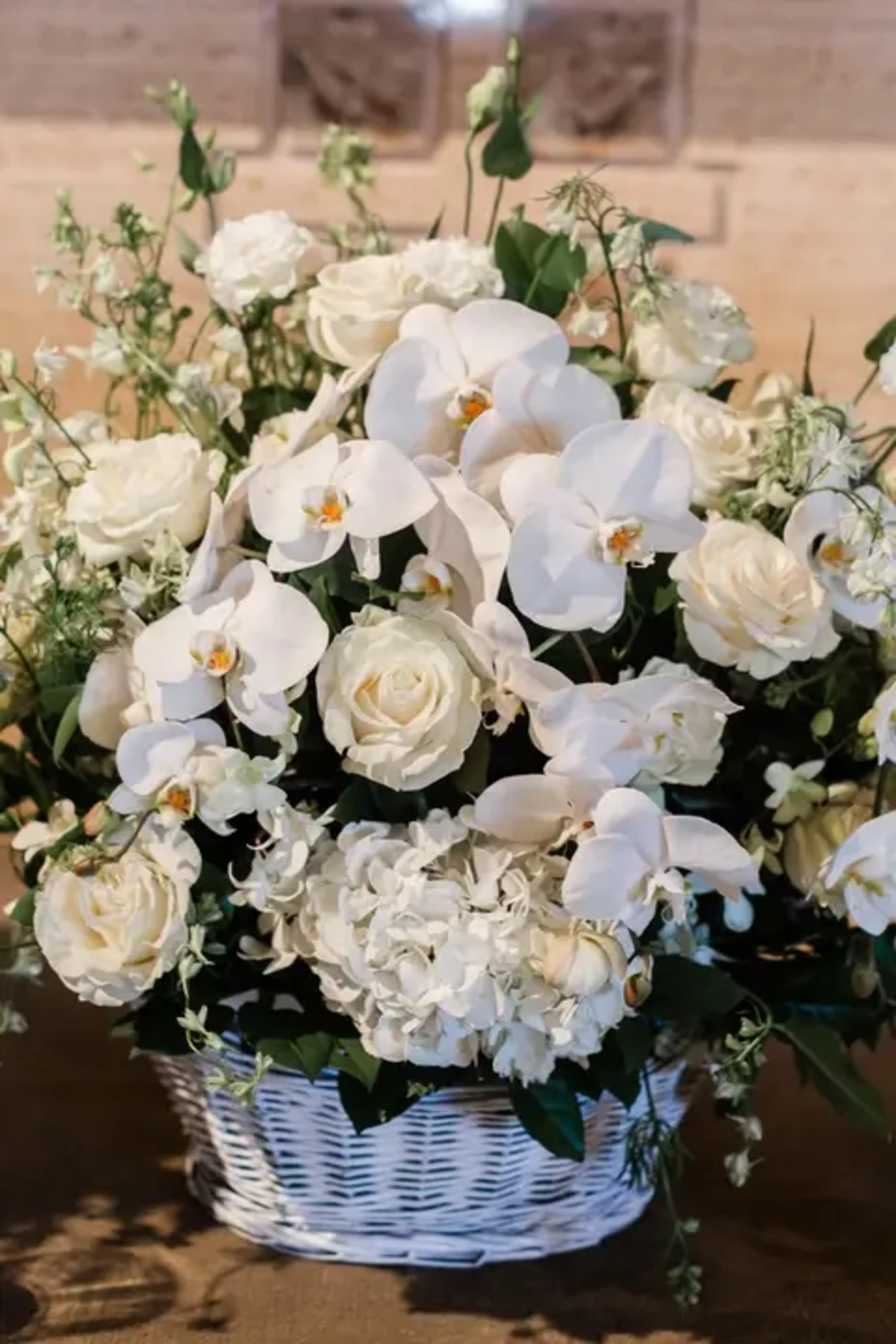Hannah & Peter wedding flowers by Frangipani Florist, photo 5 of 27