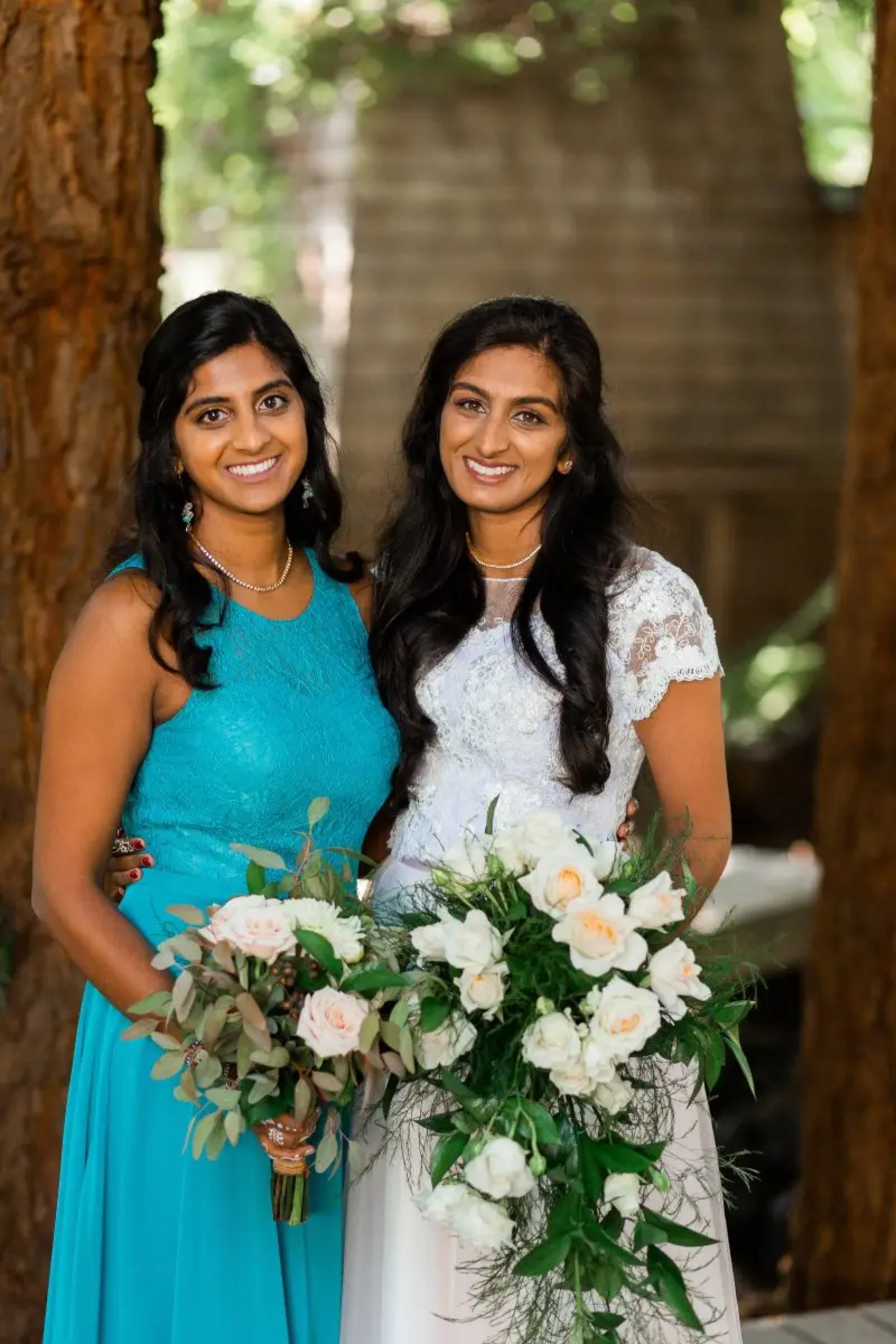 Molika & Brendon wedding flowers by Frangipani Florist, photo 8 of 14