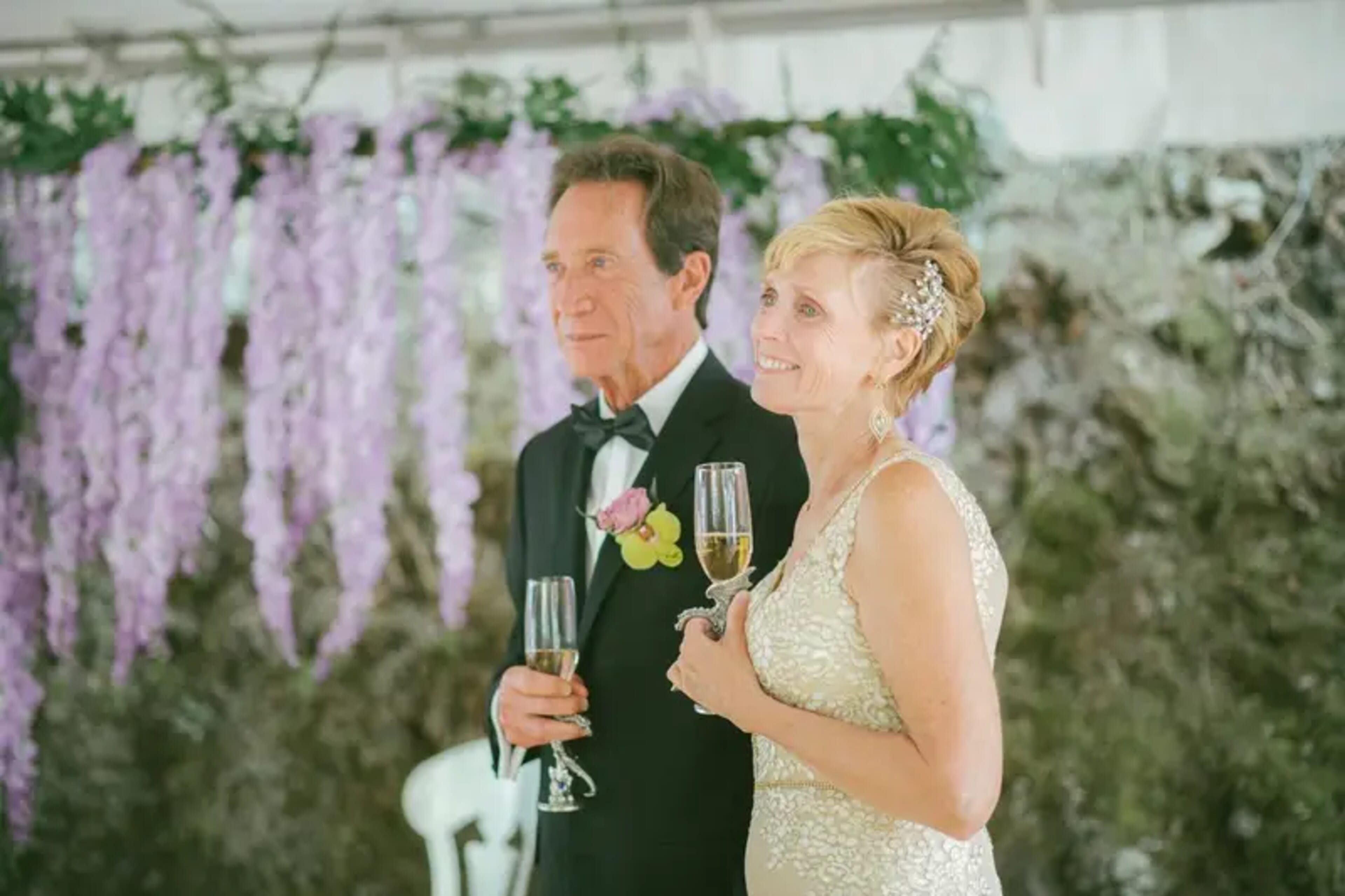 Pam & Michael wedding flowers by Frangipani Florist, photo 4 of 14